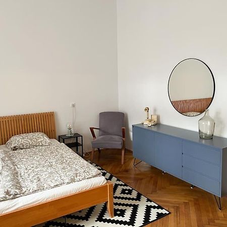 Authentic Buda Home Будапеща Екстериор снимка