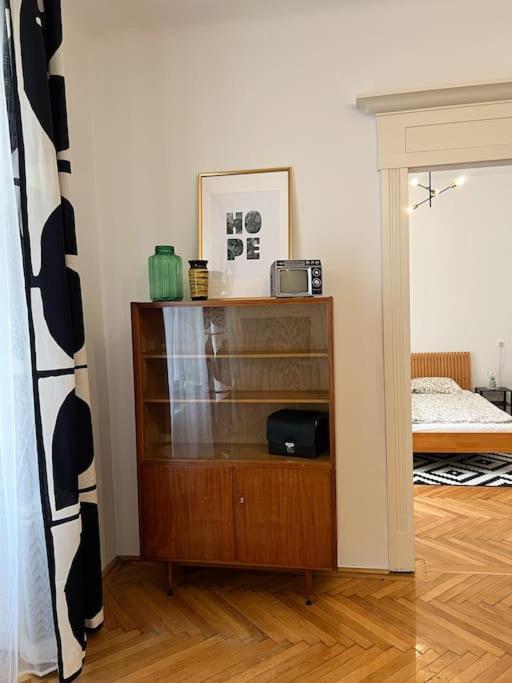 Authentic Buda Home Будапеща Екстериор снимка